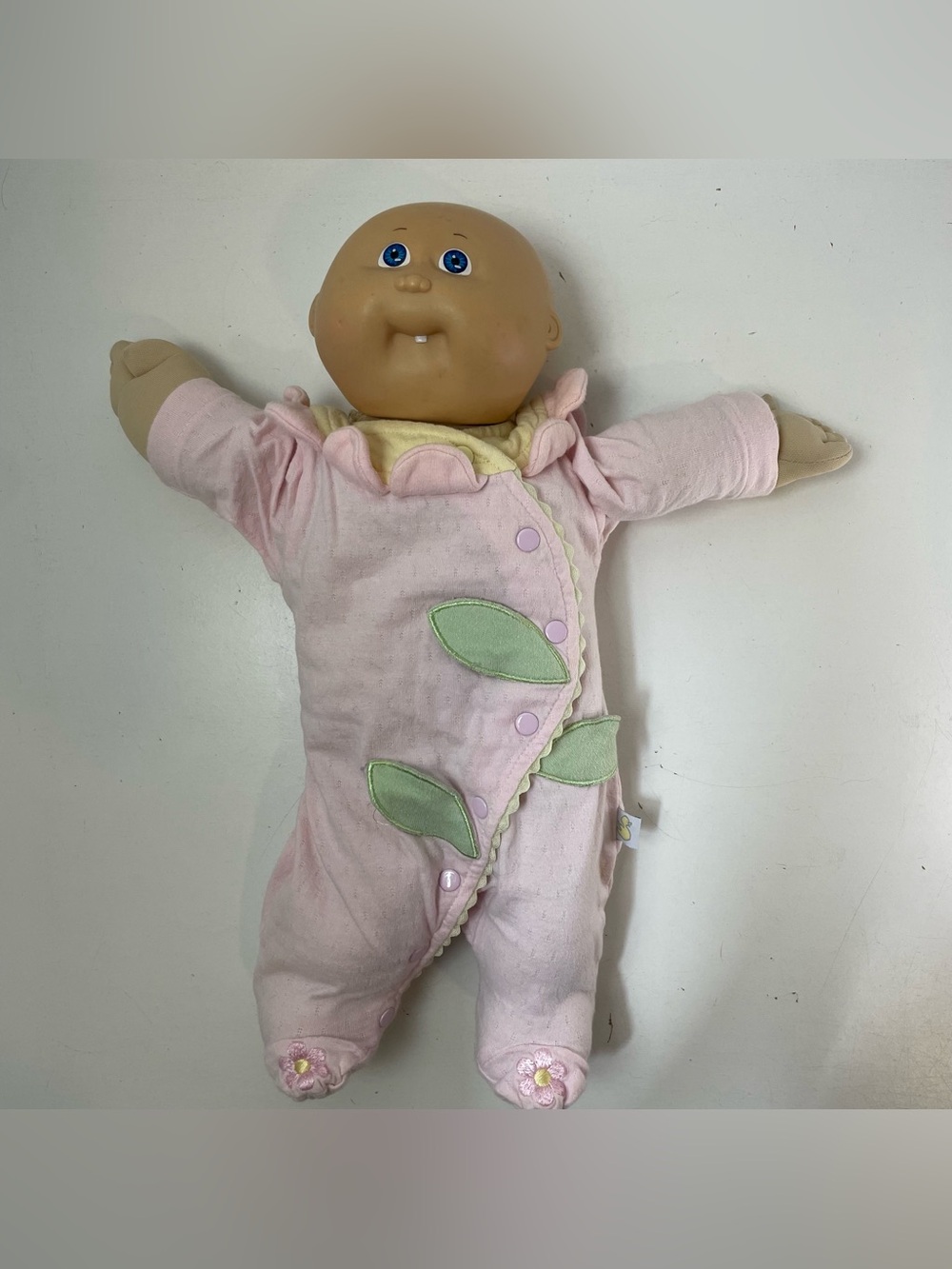 Vintage 1985 Cabbage Patch Kids Doll - Bald Single Tooth Smile Blue Eyes Coleco